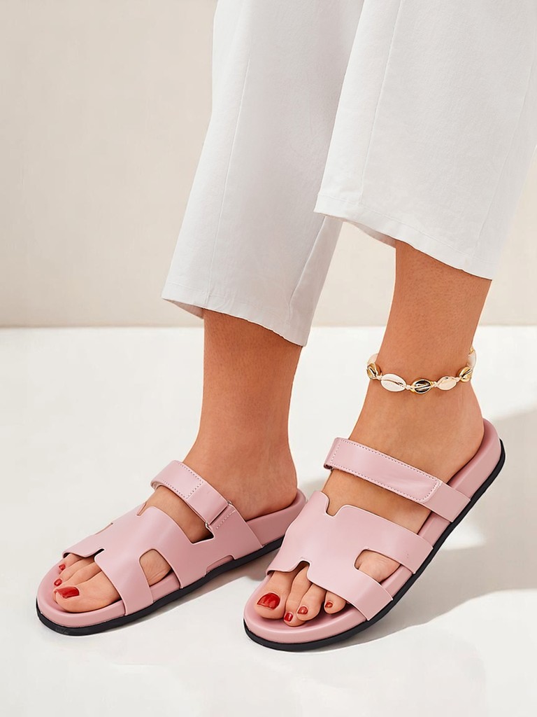 Royalfashion Дамски сандали с равна подметка Arian