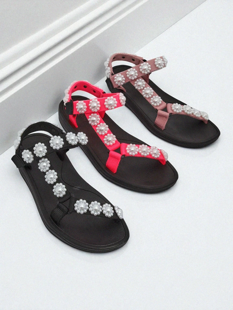 Дамски сандали Royalfashion Perseida черни на платформа с перли