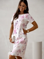 Светло розово