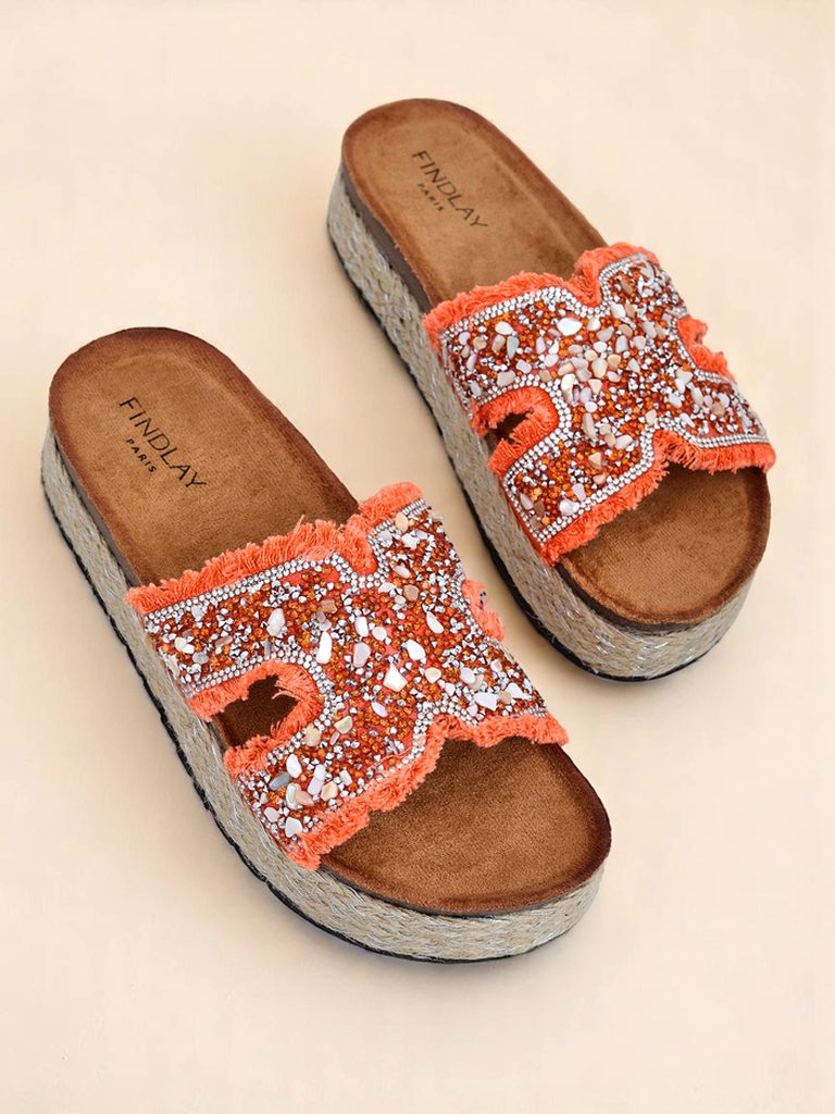 Royalfashion Дамски чехли с украси Candy Candy