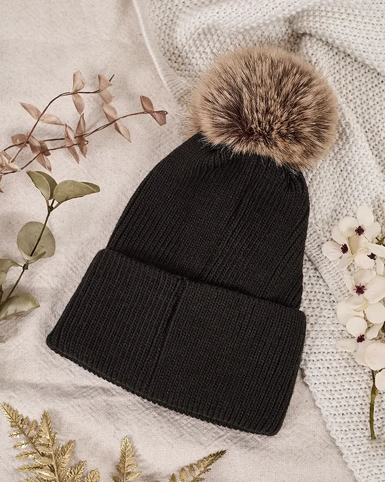 Зимна шапка Royalfashion за жени с помпон