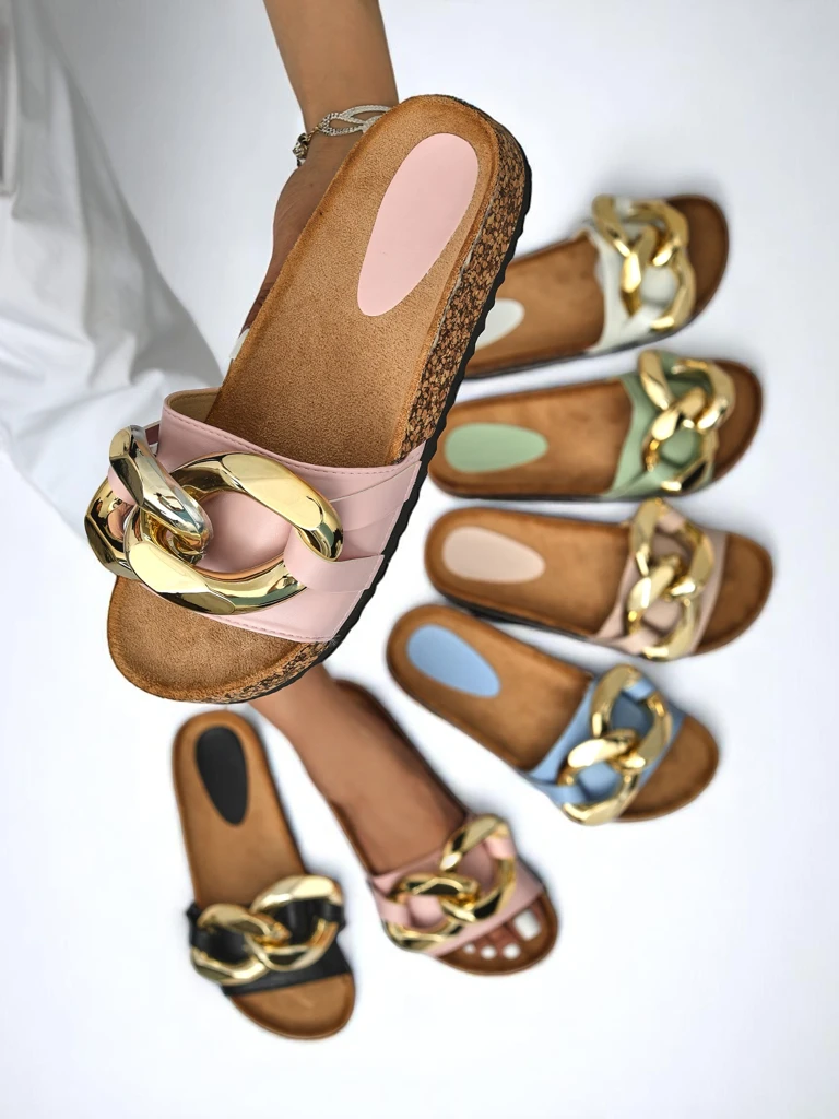 Дамски чехли Atalanta Royalfashion с верижка – светлорозова еко кожа