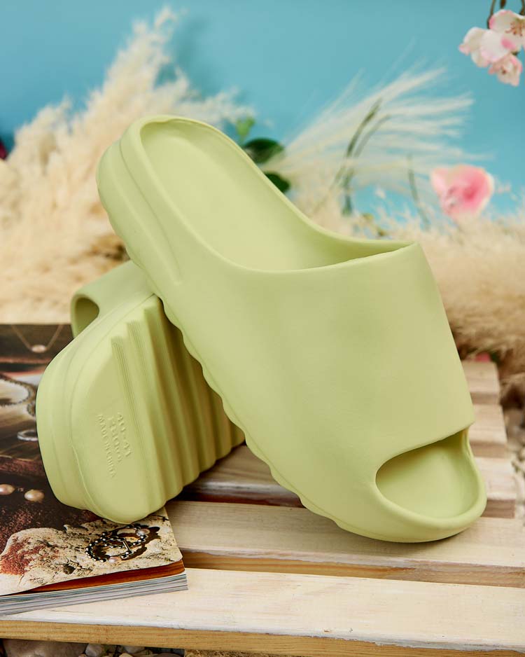 Royalfashion Дамски гумени джапанки Getter