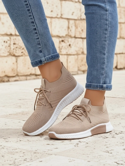 Дамски сникърси Aristea светлокафяви плосък ток плат 3 см