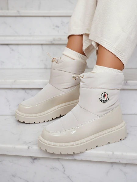 Royalfashion Дамски ботуши за сняг в кремав цвят Ireda