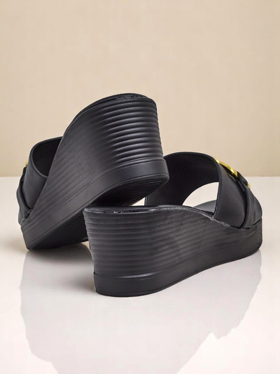 Royalfashion Дамски сандали на платформа Nolia