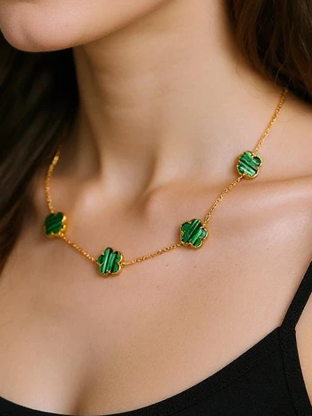 Колие Aurelia Clavis с перламутър в златна рамка