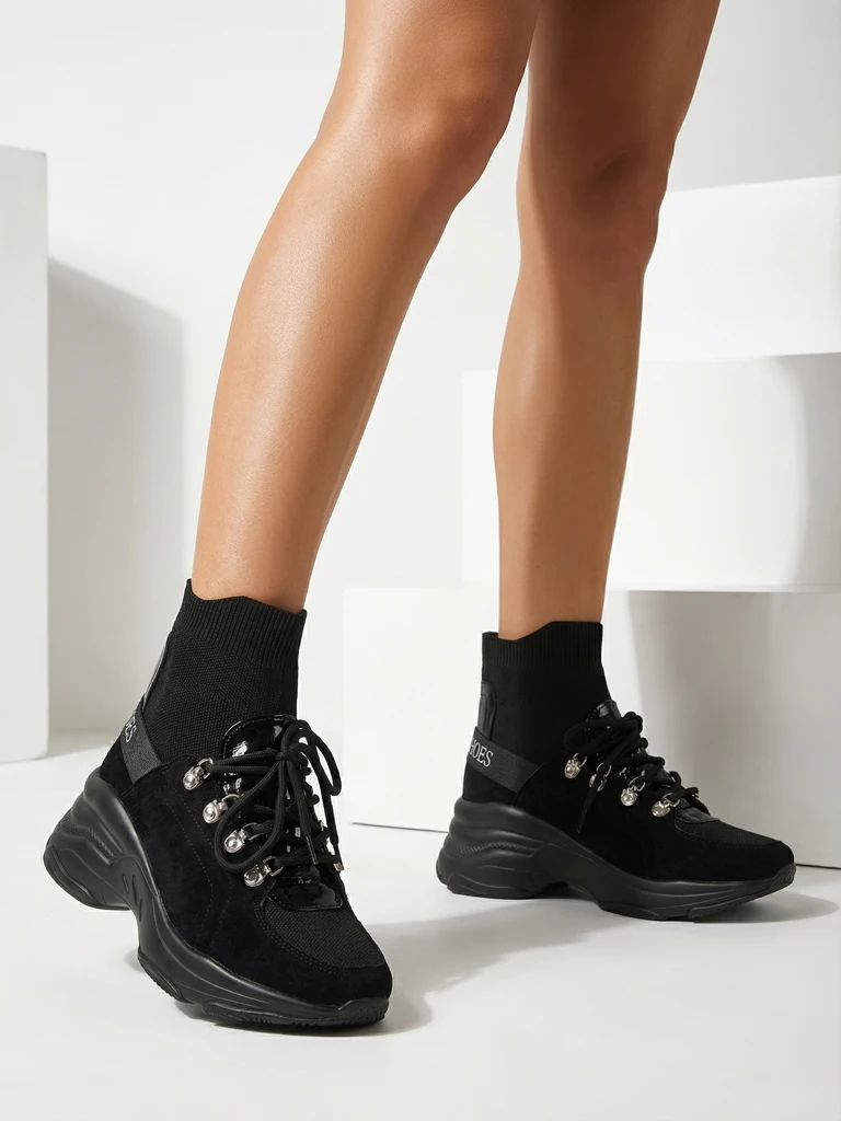 Royalfashion Дамски черни изолирани маратонки Aleppo