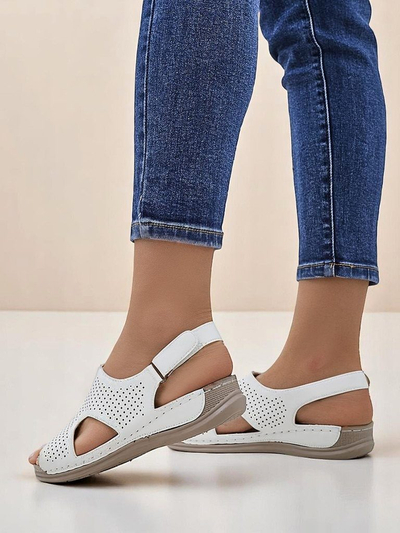 Royalfashion Дамски ажурни сандали Leminni