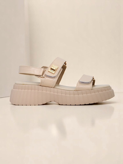 Royalfashion Дамски сандали на по-дебела подметка Aganda