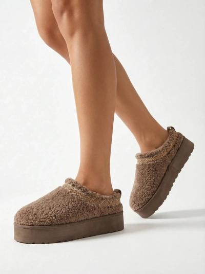 Royalfashion Къси дамски снежни ботуши Sesele