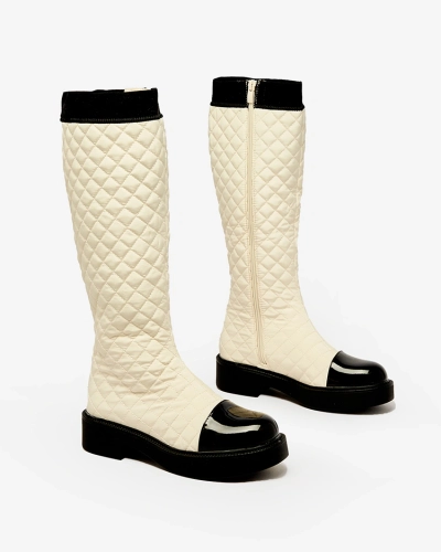 Royalfashion Бежови дамски ватирани ботуши Ataeb