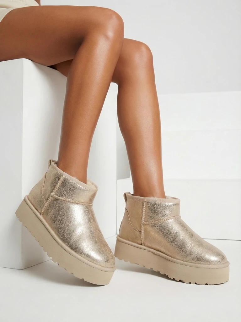 Royalfashion Дамски ботуши за сняг на платформа a'la Dagodo