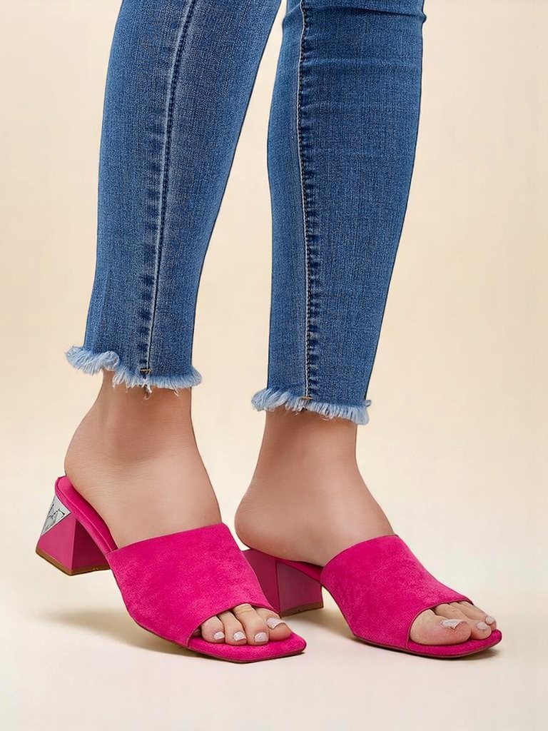 Royalfashion дамски чехли с декоративни токчета Vollatie