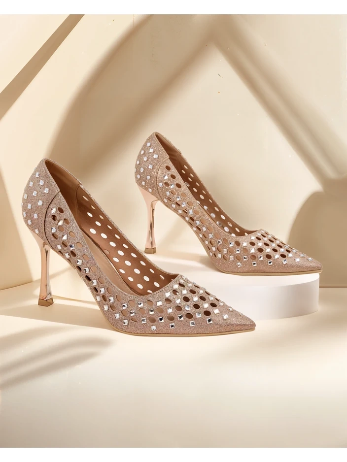 Royalfashion Женски обувки с перфорация и висок ток Ecatte