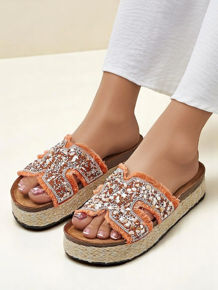 Royalfashion Дамски чехли с украси Candy Candy