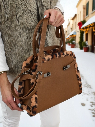 Малка дамска чанта от еко кожа с пантерка Panthory