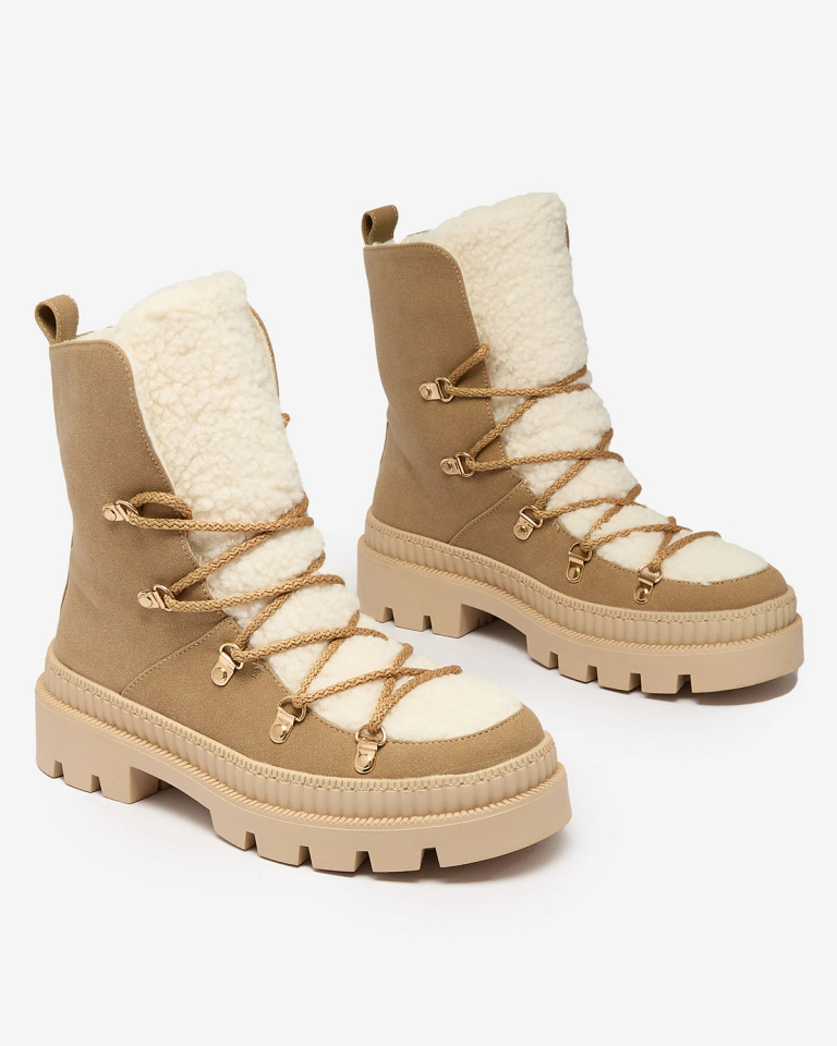 Royalfashion Бежови дамски изолирани ловджийски ботуши с овча кожа Lery Walk