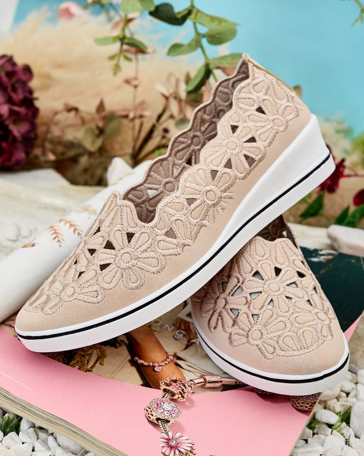 Royalfashion Дамски полуобувки на нисък ток Dellio