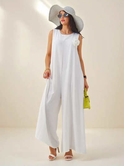 Artemisia Eleganza – бял дамски макси гащеризон от вискоза с презрамки