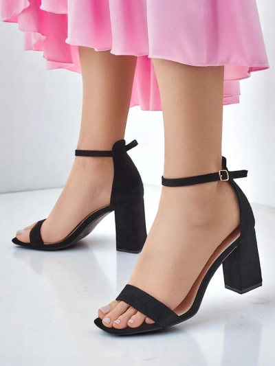 Роялфешън дамски сандали от еко замша Qwadrat