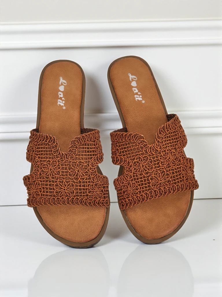 Rpyalfashion Дамски чехли с декоративна каишка Braida