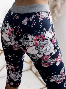 Тъмносиньо || розово