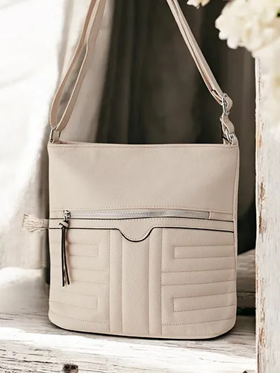 Royalfashion Дамска чанта тип casual, изработена от еко-кожа