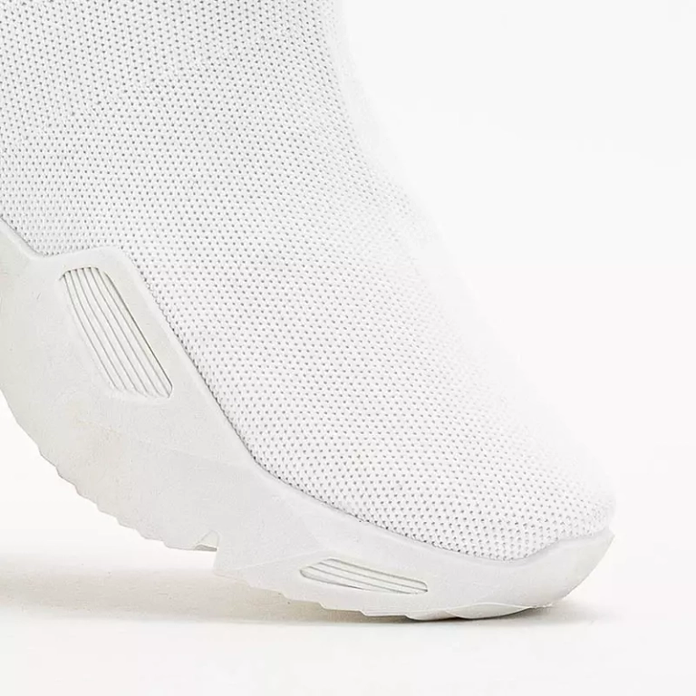OUTLET Białe damskie wysokie sportowe buty Gohi - Obuwie