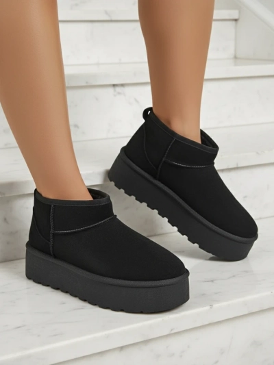 Royalfashion Дамски ботуши за сняг на платформа a'la в черно Dagodo