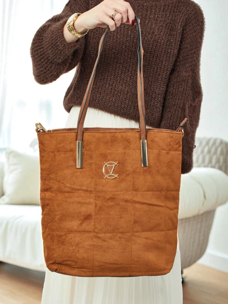 Дамска чанта тип shopper от еко велур Caryenne