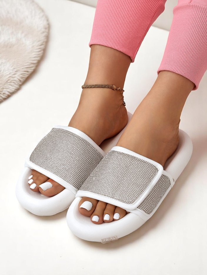 Royalfashion Дамски чехли на плоска подметка Sparkle Step