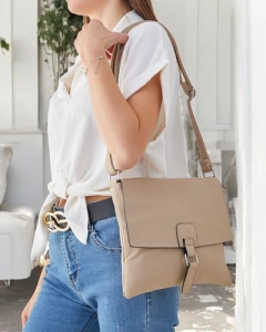 светлокафяв || оранжев