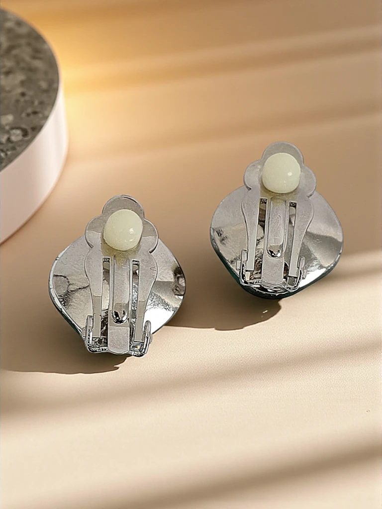 Royalfashion Дамски обеци с клипс и кристал