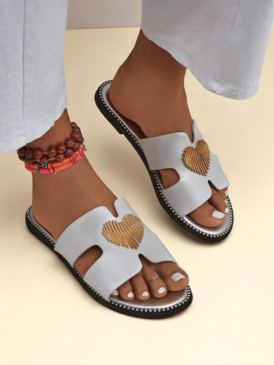 Royalfashion Дамски чехли на равна подметка Heart Chic