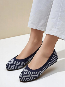 Тъмносиньо