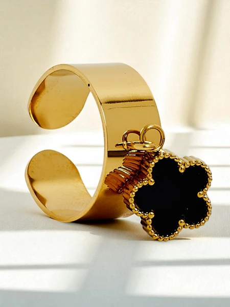 Гривна тип обръч Dolce Vita с декоративни талисмани