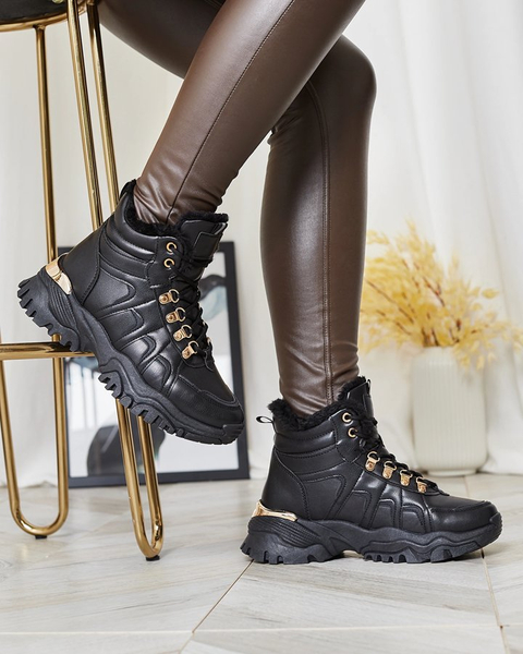 Royalfashion Дамски маратонки с кожа в черно Megigna