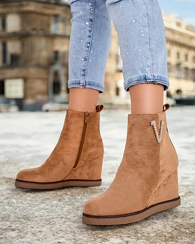 Royalfashion Дамски ботуши на токчета Nerias