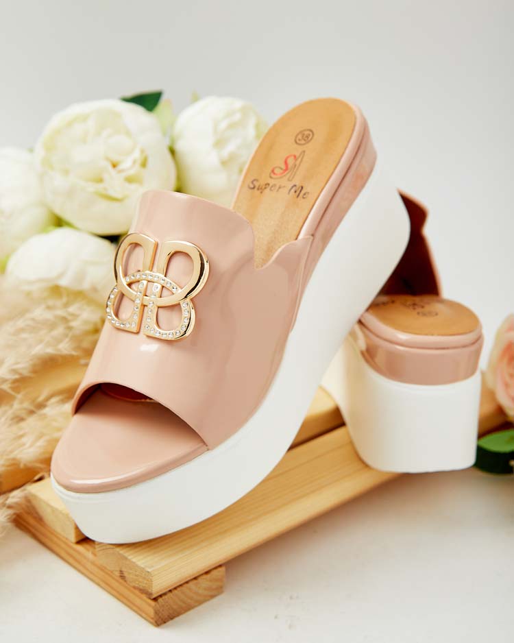 Royalfashion Лакирани дамски джапанки на Sailla