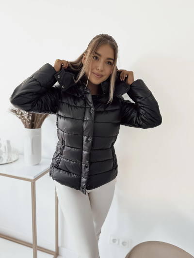 Royalfashion Черно дамско ватирано яке с качулка