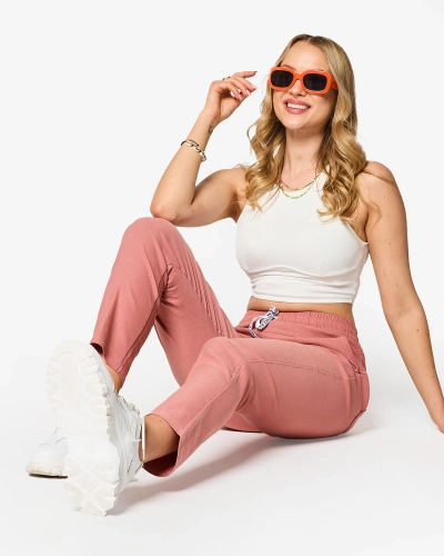 Дамски прав панталон от плат в розово PLUS SIZE- Облекло