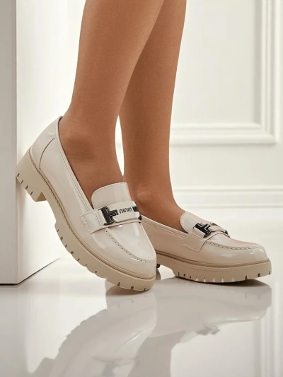 Дамски лоуфъри Atena бежови с плосък ток от екологична кожа