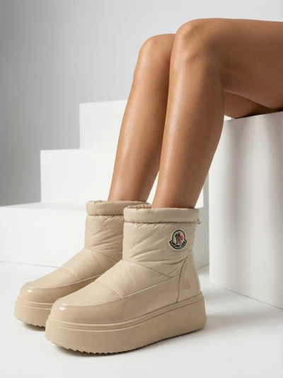 Royalfashion Дамски ботуши за сняг в бежов цвят Ademra