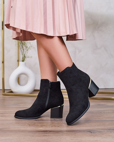 Royalfashion Черни дамски ботуши с нисък ток Traestra