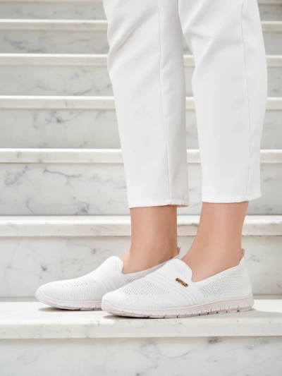 Дамски обувки Ariadne от плат в кремав цвят