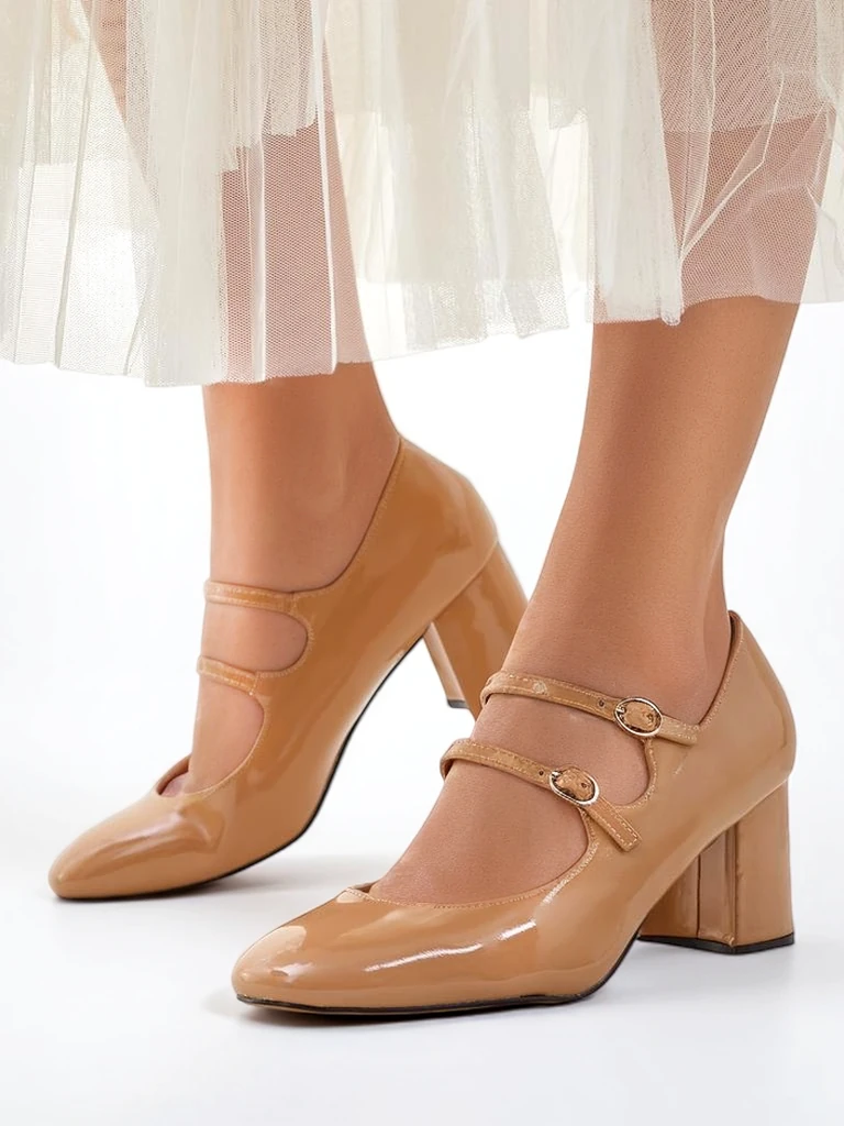 Обувки с токчета от лакова кожа за жени с презрамки Ovinna