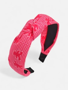 тъмно розово