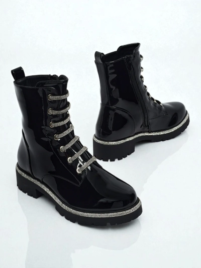 Лакирани дамски боти с връзки Fjorra