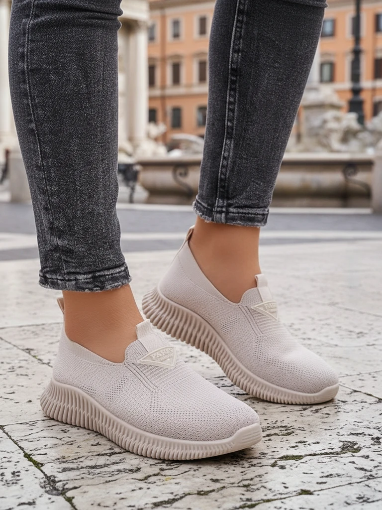 Royalfashion Дамски спортни обувки Serra, тип slip-on, от текстил